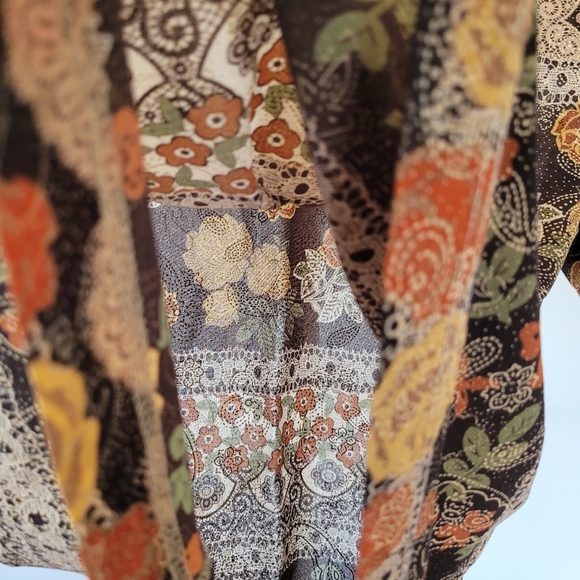 Vintage Grandma SKY 90s Floral Tan & Cream Airy Short Sleeve Top - Picture 10 of 10